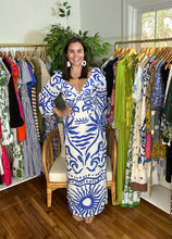 Load image into Gallery viewer, Twist Bodice Printed Maxi Dress