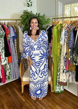 Load image into Gallery viewer, Twist Bodice Printed Maxi Dress