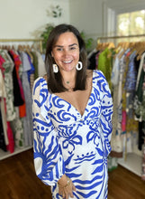 Load image into Gallery viewer, Twist Bodice Printed Maxi Dress