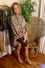Load image into Gallery viewer, Floral Belted Mini Dress