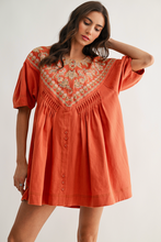 Load image into Gallery viewer, Embroidered Linen Tunic Dress
