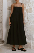 Load image into Gallery viewer, Pleated Black Maxi Dress