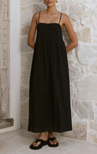 Load image into Gallery viewer, Pleated Black Maxi Dress