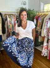 Load image into Gallery viewer, Medallion Printed Skirt
