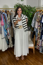 Load image into Gallery viewer, Hammered Gold Buckle Elastic Belt
