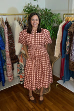 Load image into Gallery viewer, Printed Puff Sleeve Midi

