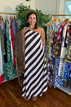 Load image into Gallery viewer, Brown and White One Shoulder Dress
