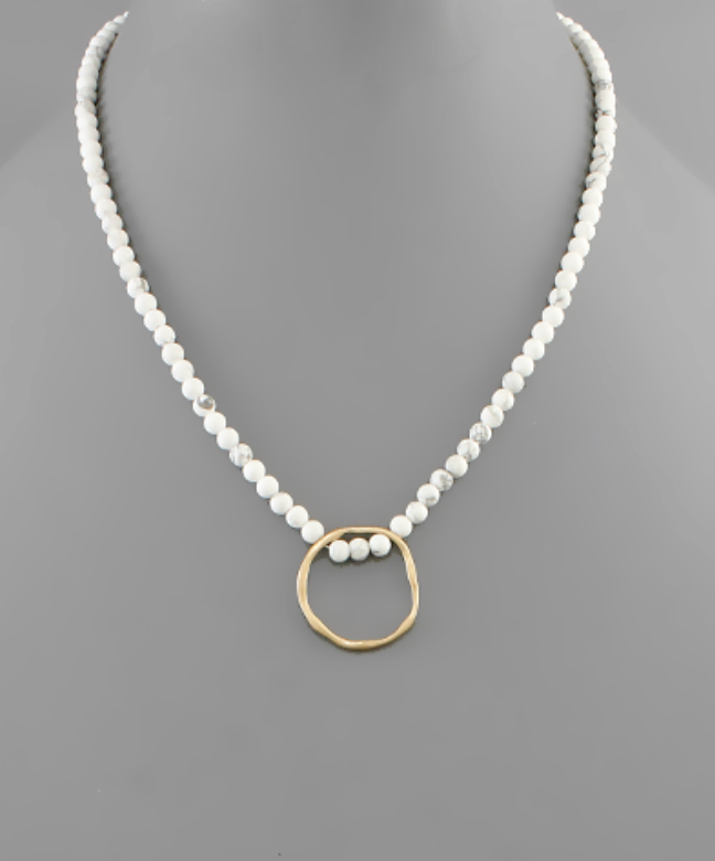 Howlite and Pendant Layering Necklace