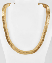 Load image into Gallery viewer, Squared Gold Layering Necklace
