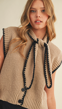 Load image into Gallery viewer, Two Toned Sweater with Blanket Stitch
