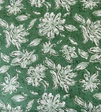 Load image into Gallery viewer, Green Cotton Maxi Skirt

