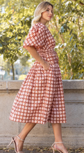 Load image into Gallery viewer, Printed Puff Sleeve Midi
