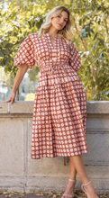Load image into Gallery viewer, Printed Puff Sleeve Midi
