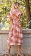 Load image into Gallery viewer, Printed Puff Sleeve Midi
