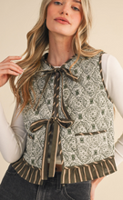 Load image into Gallery viewer, Olive Quilted Vest
