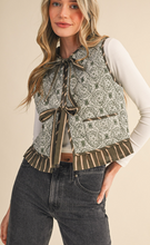 Load image into Gallery viewer, Olive Quilted Vest

