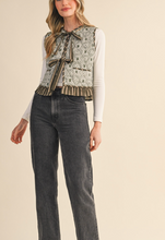 Load image into Gallery viewer, Olive Quilted Vest
