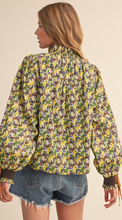 Load image into Gallery viewer, Contrast Panel Blouse
