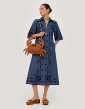 Load image into Gallery viewer, Crab Whicker Clutch
