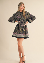 Load image into Gallery viewer, Olive Triangle Stitch Shift Dress
