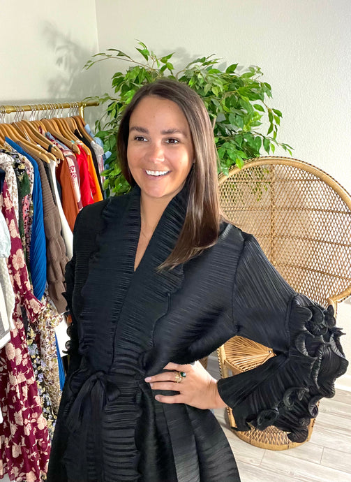 Accordion pleated ankle dress. Ruffle rolled neck to front and ruffled sleeves. Pleats down sides. Removable tie at waist.  One size fits most, would suggest sized 2-14. Sleeves will vary front long sleeve to three quarter with suggested sizing.  Good for bump, post bump or no bump!